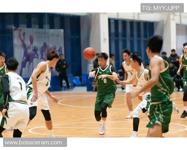 今晚中国男篮在武汉迎战巴西队期待精彩对决展现篮球魅力与团队精神