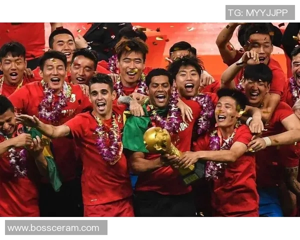 上港与恒大激战正酣8月22号全场精彩回顾与赛后分析